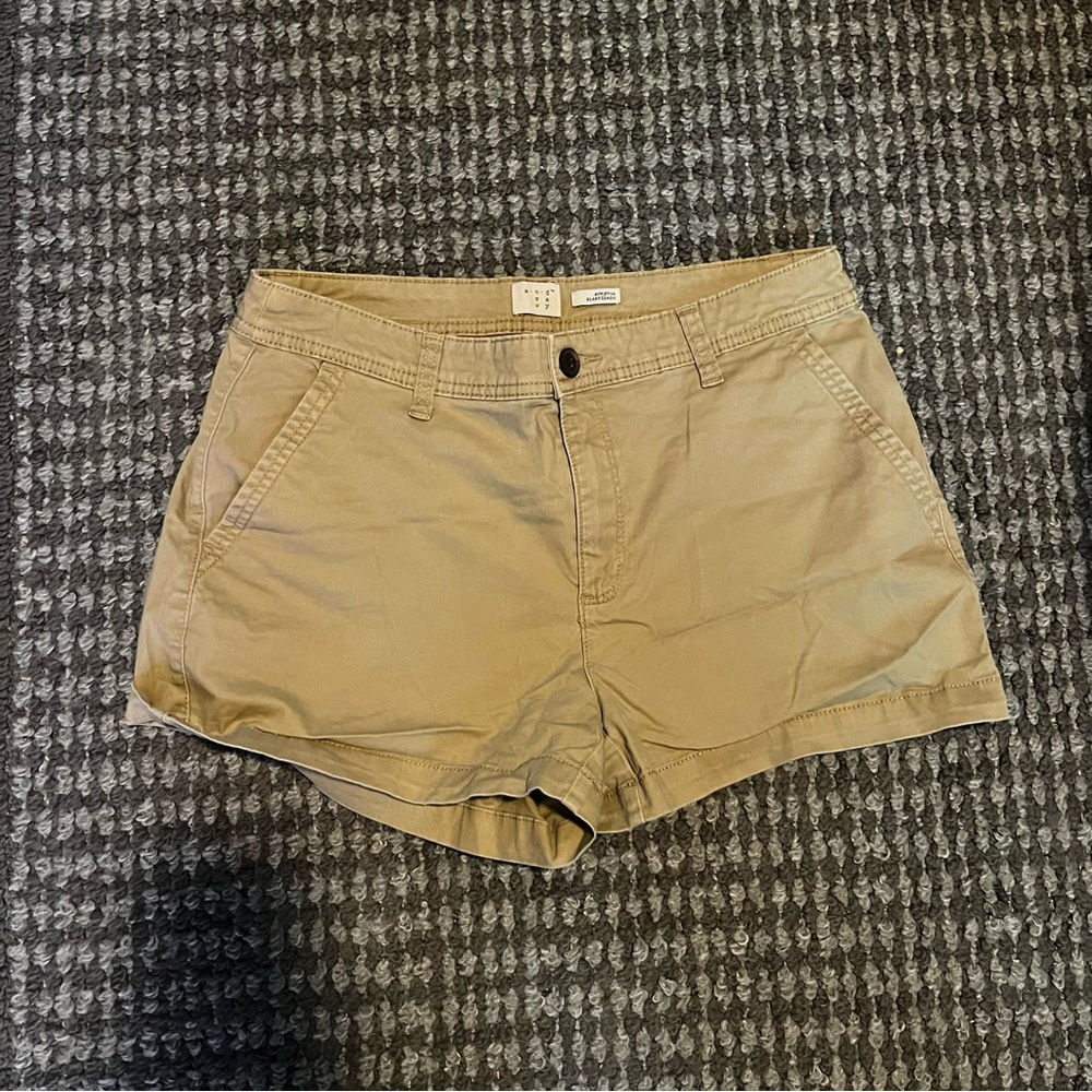 Women's Tan Shorts